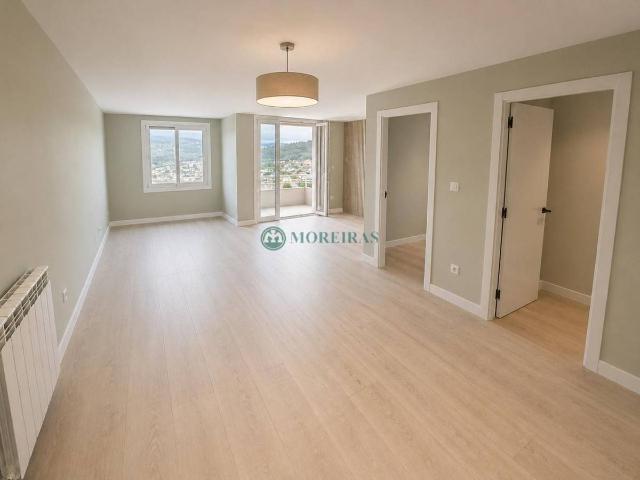 Piso en venta en Centro, Ourense