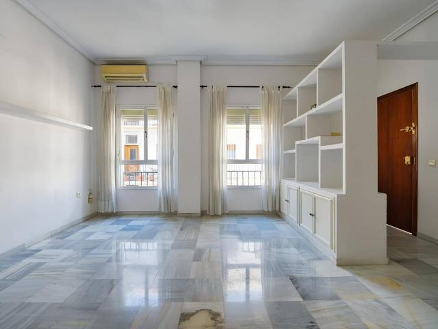 Piso en venta en Casco Antiguo, Sevilla