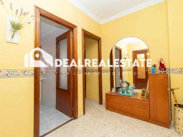 Piso en venta en La Rinconada, Andalucía
