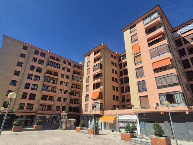 Piso en venta en San Zernin, Pamplona / Iruña