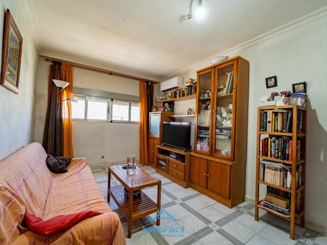 Piso en venta en Casco Antiguo, Sevilla