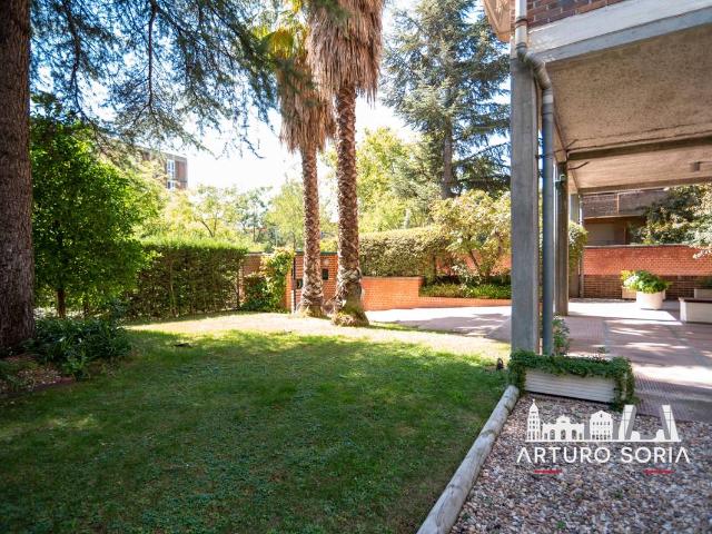 Piso en venta en Madrid, Cortes