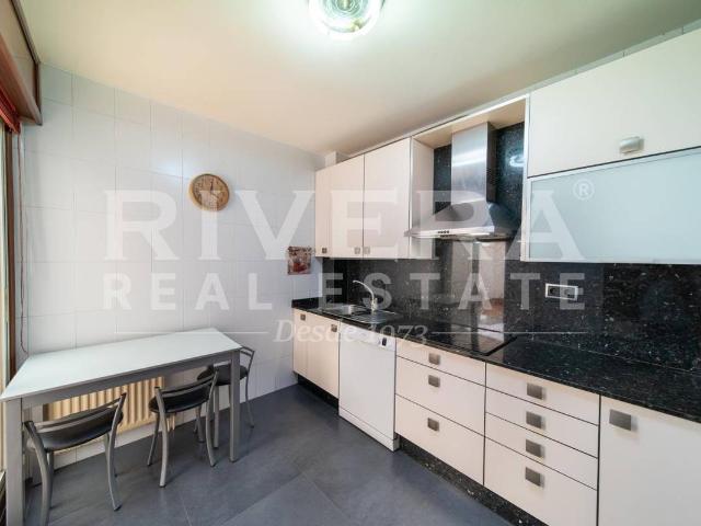 Piso en venta en A Angustia, Vigo