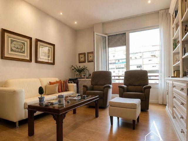 Piso en venta en Ibaiondo, Bilbao