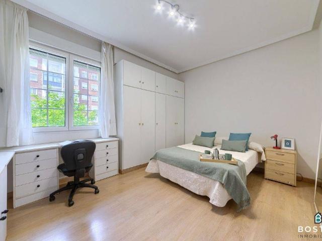 Piso en venta en Bilbao, Casco Viejo