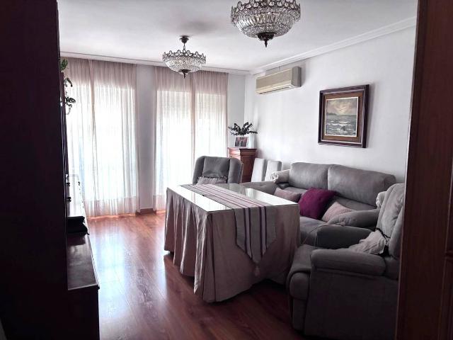 Piso en venta en Casco Antiguo, Tierra de Badajoz