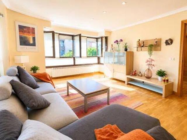 Piso en venta en Mendebaldea, Donostia-san Sebastián