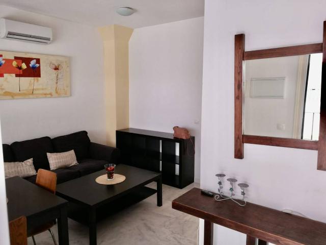 Piso en venta en Sanlúcar La Mayor, Andalucía