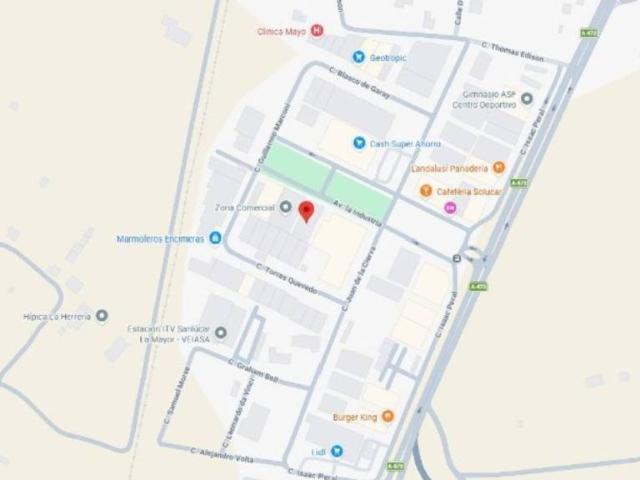 Piso en venta en Sanlúcar La Mayor, Andalucía