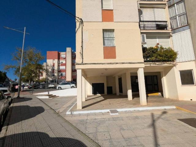 Piso en venta en Sanlúcar La Mayor, Andalucía
