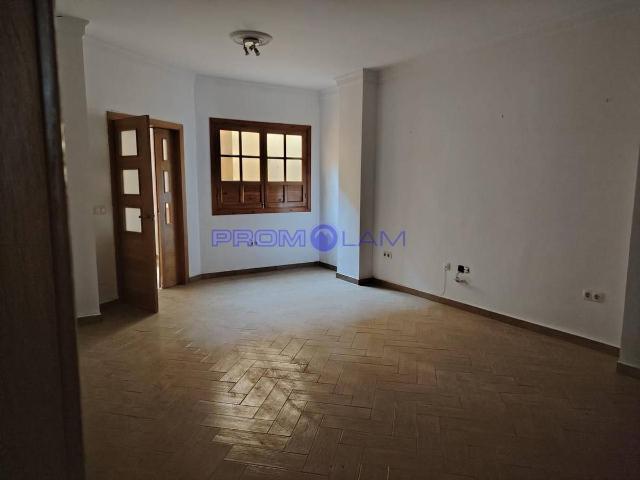 Piso en venta en Sanlúcar La Mayor, Torrequesada-Camino de Umbrete