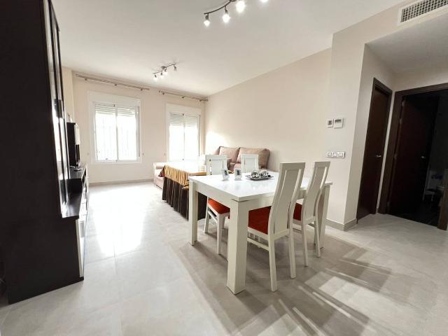 Piso en venta en Sanlúcar La Mayor, Torrequesada-Camino de Umbrete