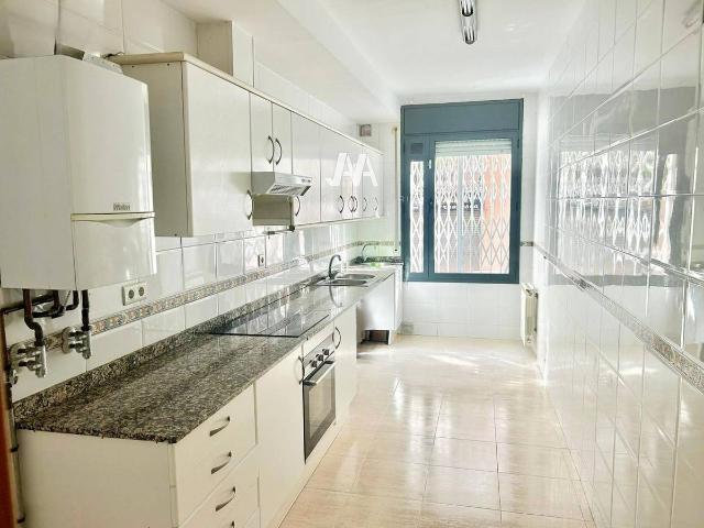 Piso en venta en Sant Andreu De La Barca, Nucli Antic