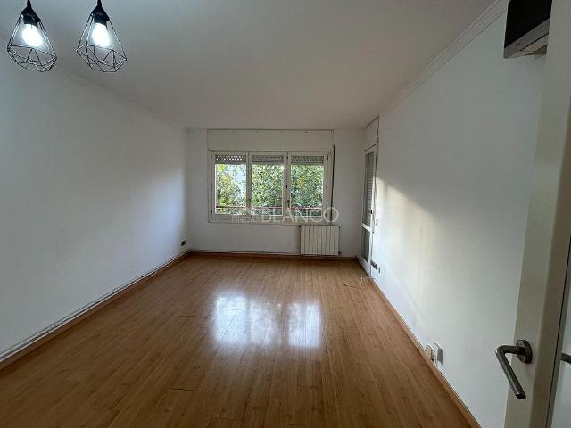 Piso en venta en Sant Andreu de la Barca, Barcelona