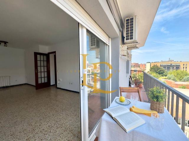Piso en venta en Cerdanyola Del Vallès, Sant Martí Piso en venta en Cerdanyola Del Vallès, Sant Martí