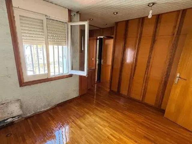 Piso en venta en Fondo, Barcelonès