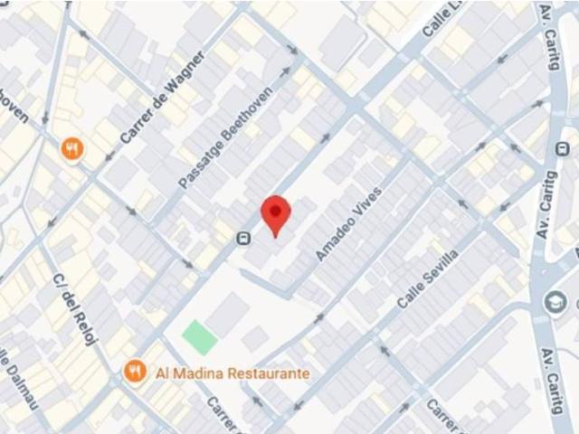 Piso en venta en Fondo, Barcelonès