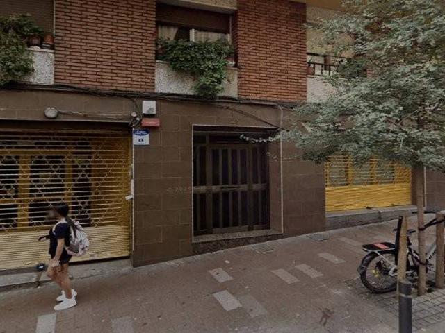 Piso en venta en Santa Coloma De Gramenet, Fondo
