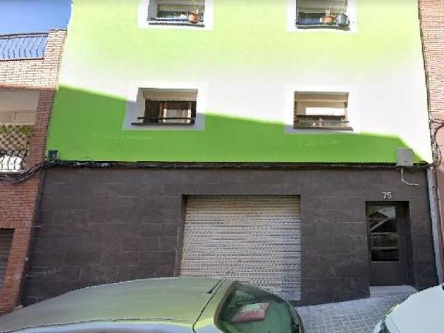 Apartamento en venta en Santa Coloma De Gramenet, Fondo