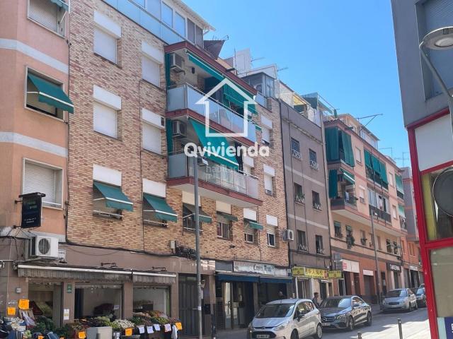 Piso en venta en Fondo, Barcelonès