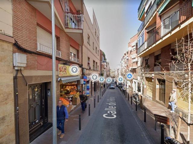 Piso en venta en Santa Coloma De Gramenet, Fondo