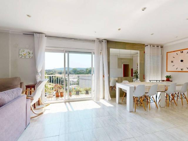 Piso en venta en Santa Cristina D'aro