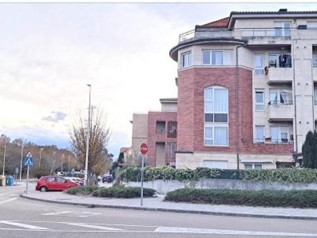 Piso en venta en Bezana, Santa Cruz De Bezana
