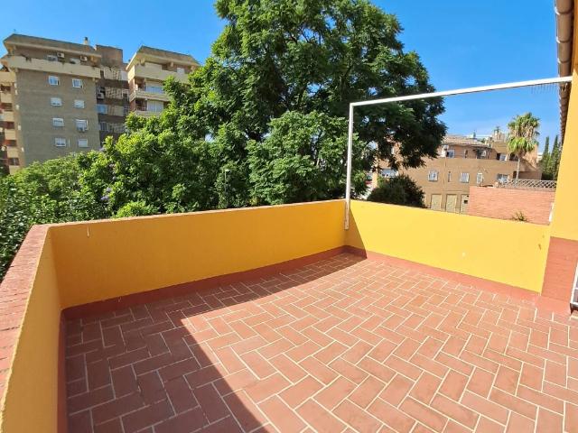 Piso en venta en Barriada de León, Tomares