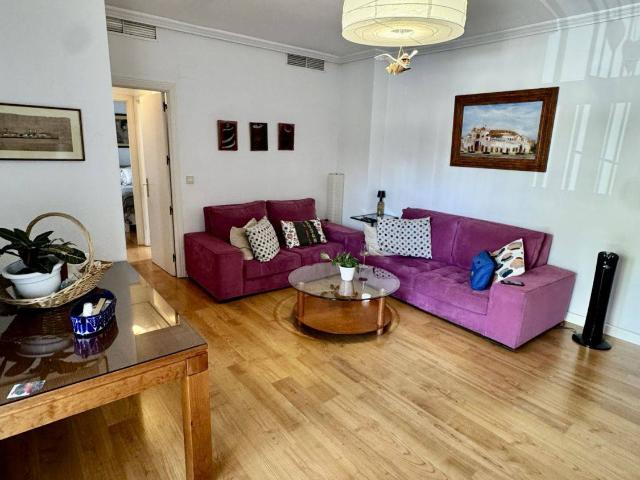 Piso en venta en Tomares, Andalucía