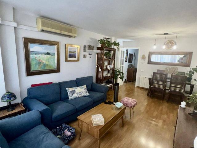 Piso en venta en Tomares, Andalucía