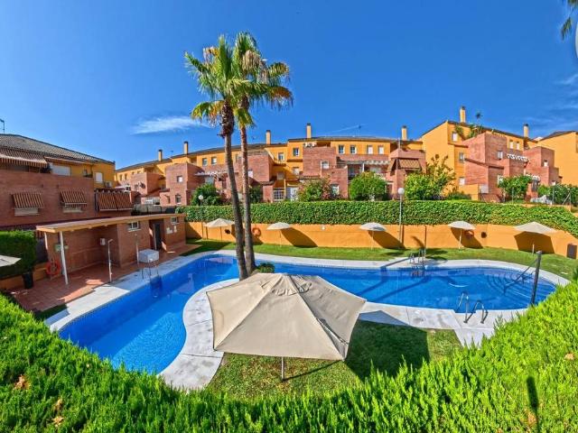 Piso en venta en Tomares, Barriada de León