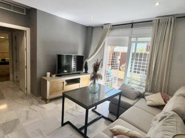 Piso en venta en Tomares, Andalucía