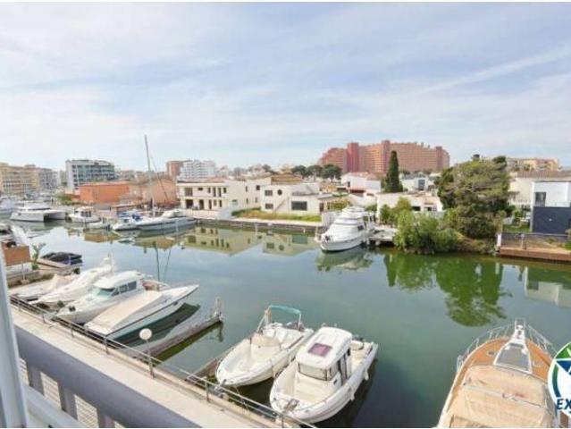 Piso en venta en Roses