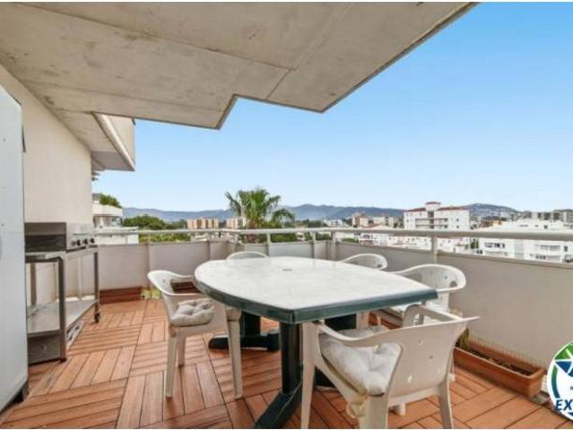 Piso en venta en Roses, Girona
