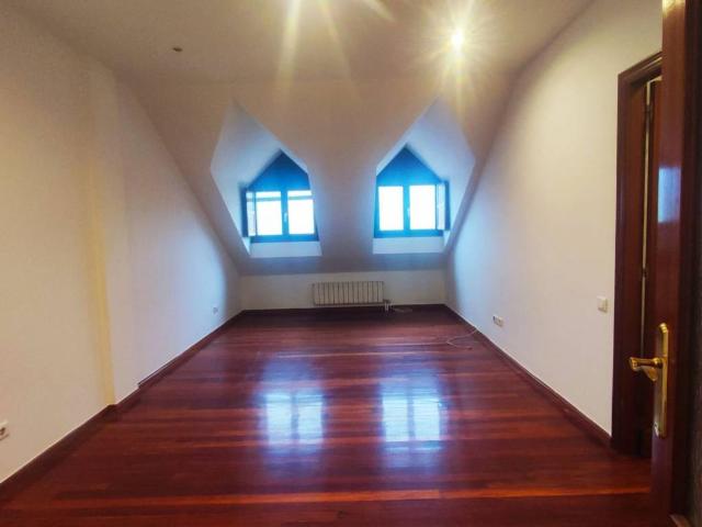 Piso en venta en Sarón, Santa María De Cayón