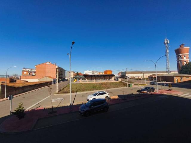 Piso en venta en Santa María Del Páramo, Castilla y León