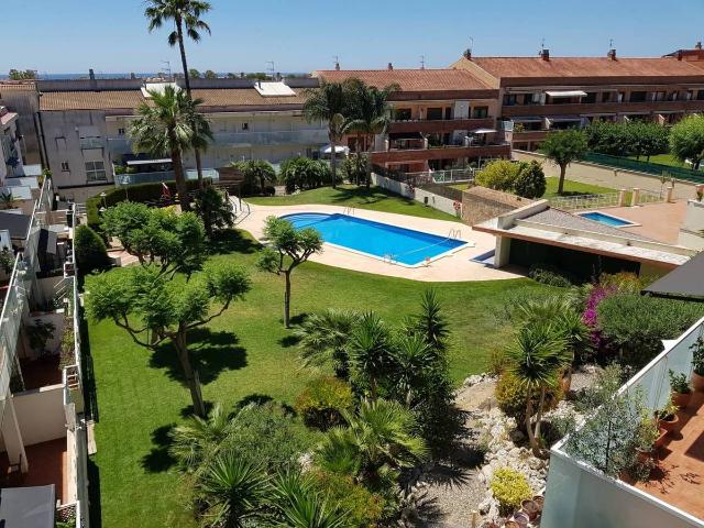 Piso en venta en Barri de la Creu, Cubelles