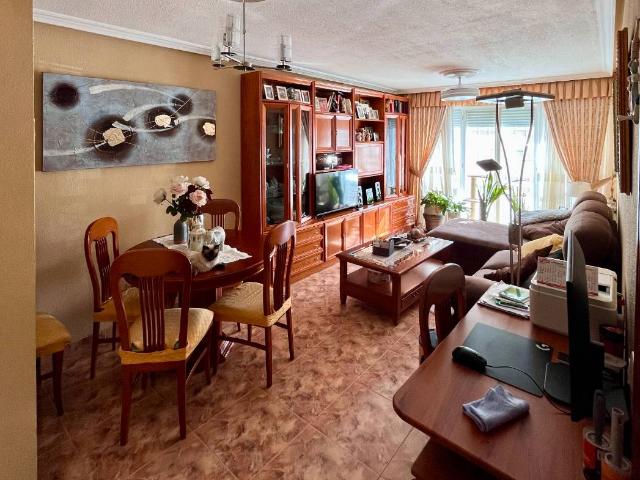 Piso en venta en Valdelagua, Santa Marta De Tormes