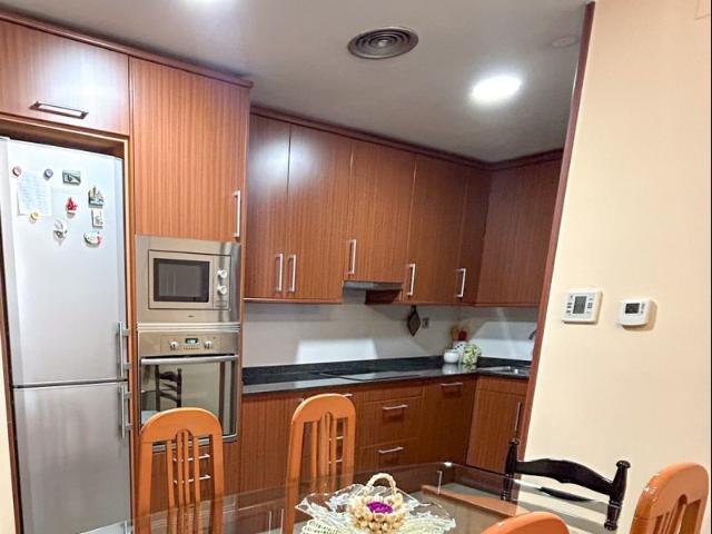 Piso en venta en Santa Perpètua De Mogoda
