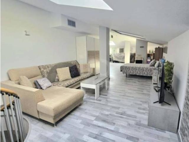 Piso en venta en Santa Perpètua De Mogoda
