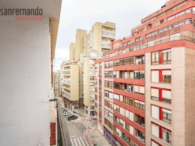 Piso en venta en Perines, Santander