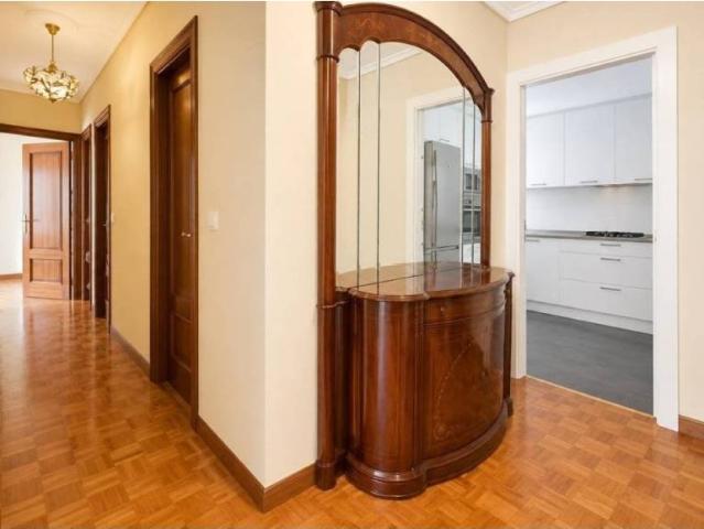 Piso en venta en Perines, Santander