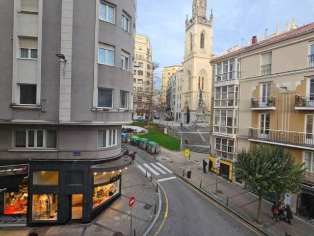 Piso en venta en Correos, Santander