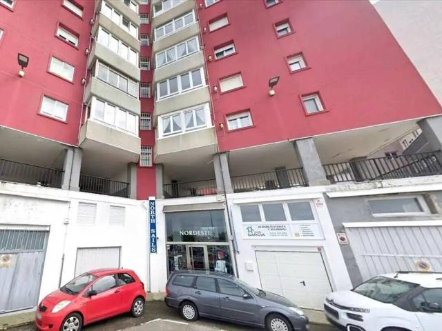 Piso en venta en Perines, Santander