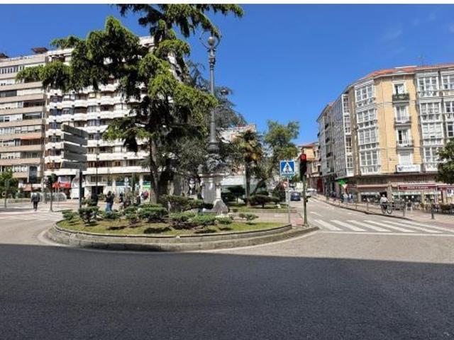 Piso en venta en Perines, Santander