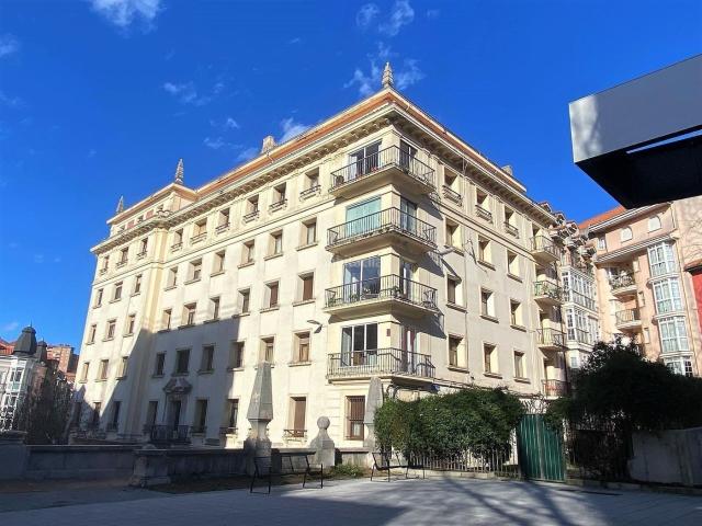 Piso en venta en Correos, Santander