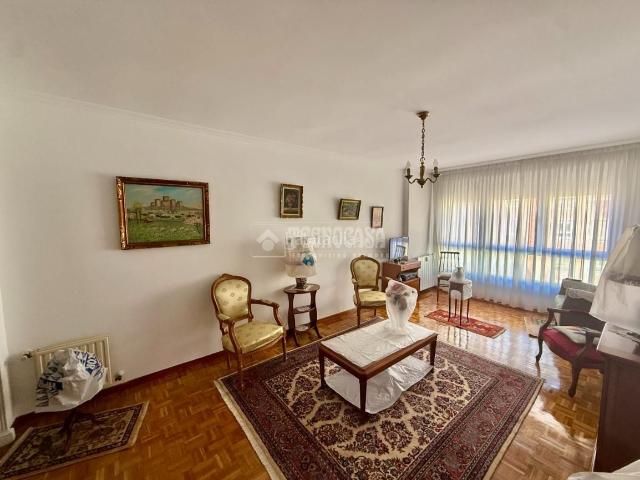 Piso en venta en Correos, Santander