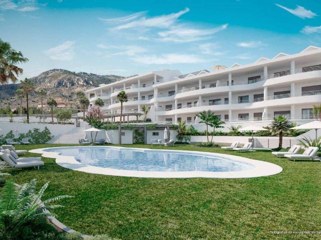 Piso en venta en La Sierrezuela, Benalmádena