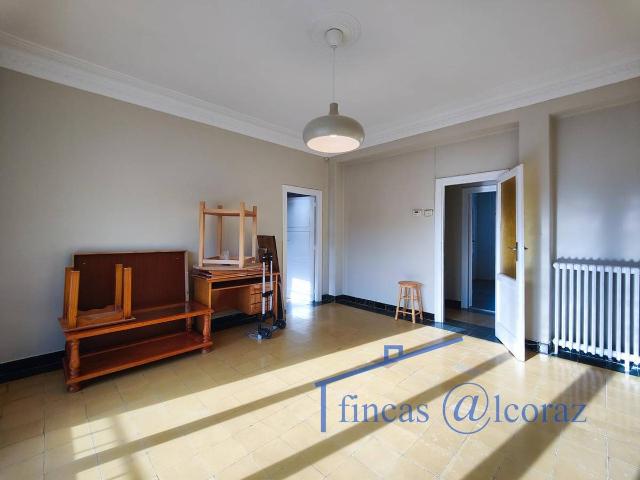 Piso en venta en Casco Antiguo, Huesca/Uesca