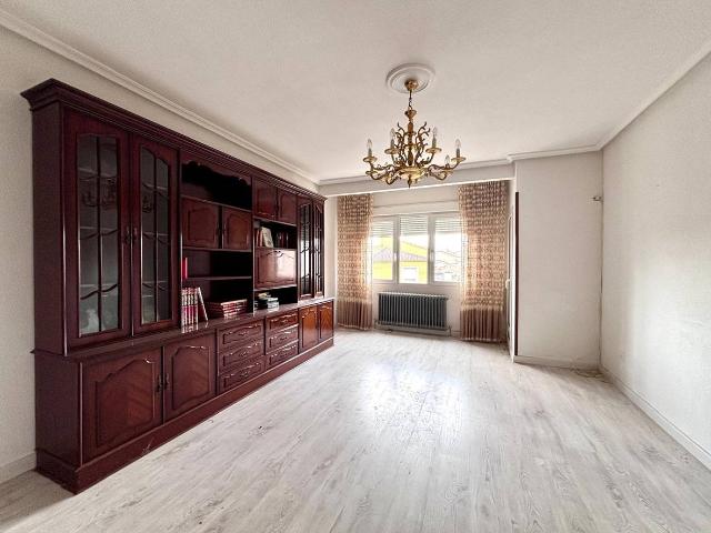 Piso en venta en Santibáñez De Béjar, Castilla y León